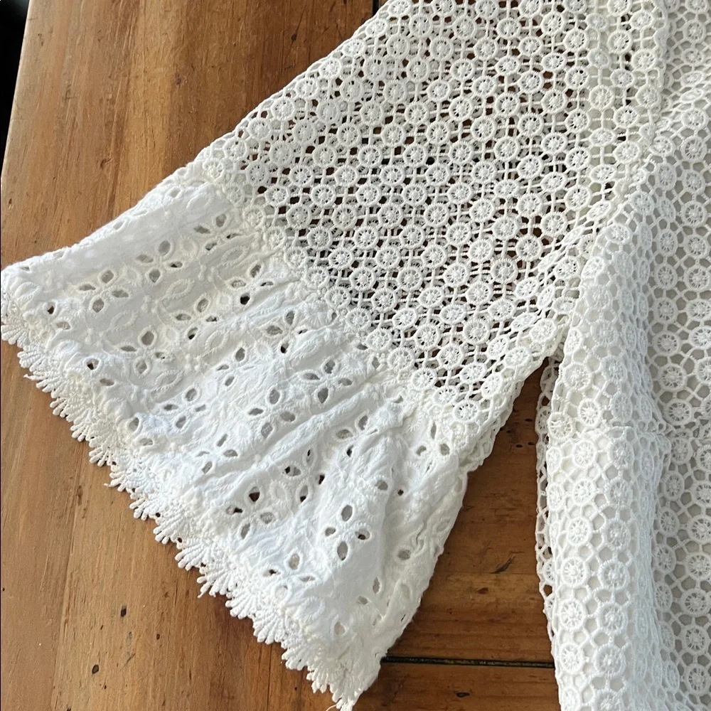 Abercrombie & Fitch Crochet Blouse size L - Picture 4 of 13